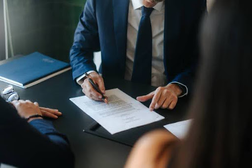 How to Choose the Right Lawyer for Negligence Issues?