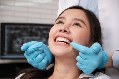 What Type of Dentist Does Implants?